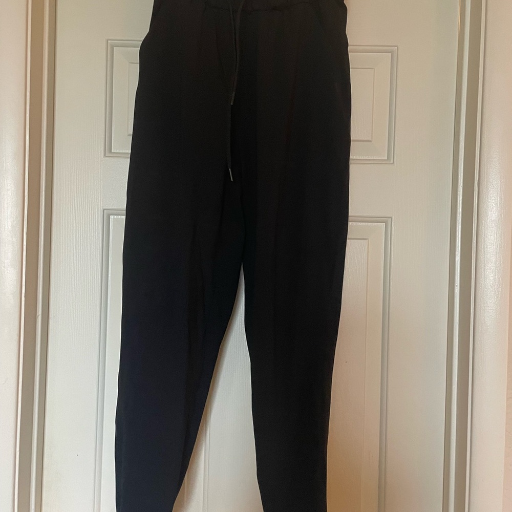 Black Lululemon joggers